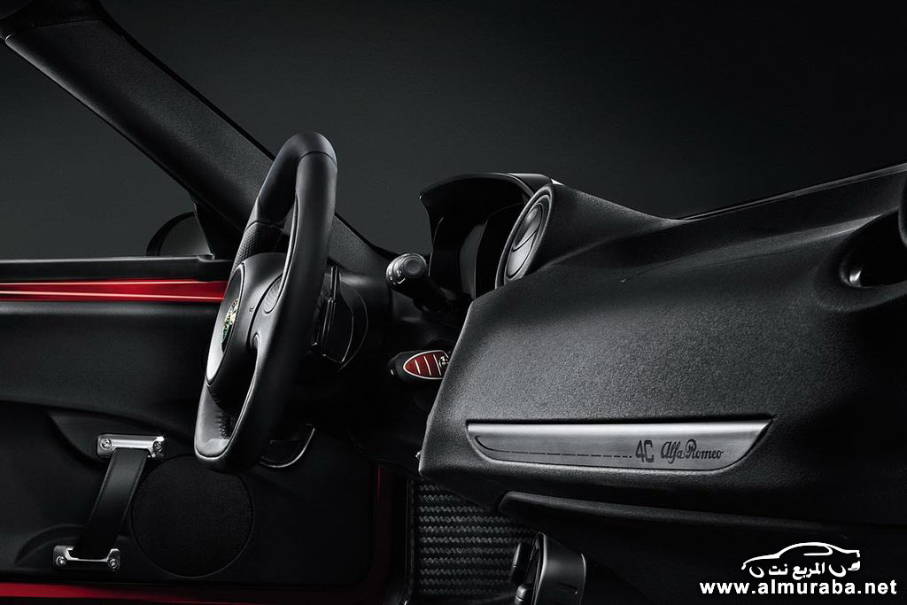الفا روميو 2014 فور سي تكشف عن بعض مكوناتها الداخلية Alfa Romeo 4C 15