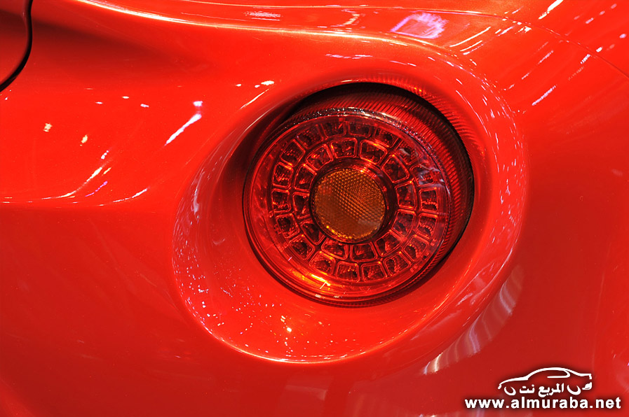 الفا روميو 2014 تحتفل بمعرض جنيف بإطلاق موديل فور سي الجديد Alfa Romeo 4c 21