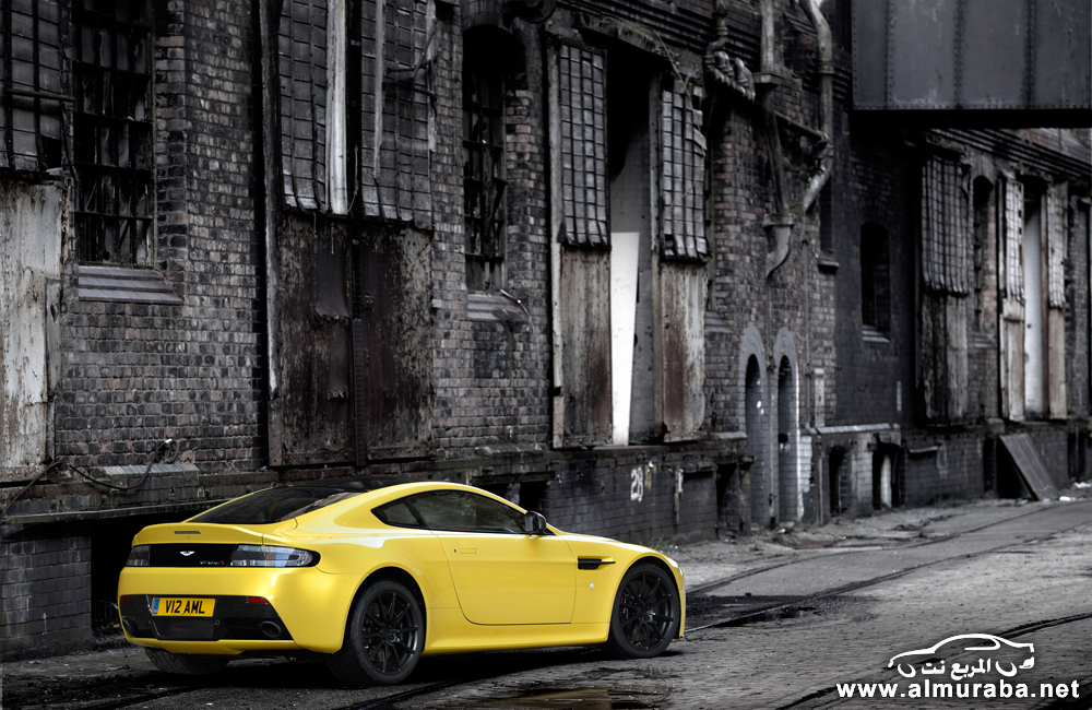 استون مارتن 2015 V12 بقدرة 565 حصان فانتاج اس تحل محل فانتاج V12 الجديدة Aston Martin 24