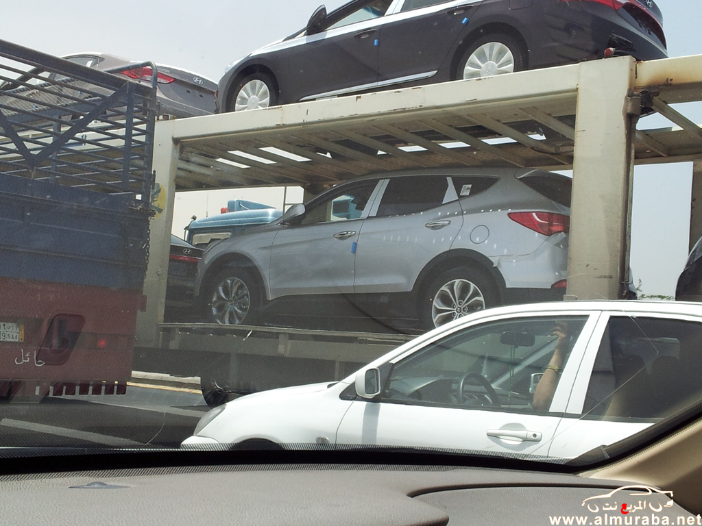 هيونداي سنتافي 2013 تصل الى جدة في اول صورة حصرية لها مع الاسعار المتوقعة Hyundai Santafe 1