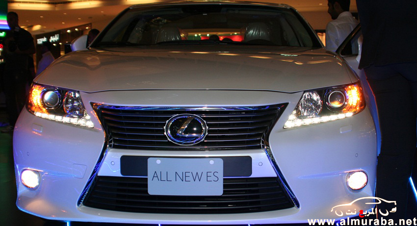 لكزس إي إس 2013 تصل إلى الإمارات بتطوير ومميزات اضافية في وكالة الفطيم مع الاسعار Lexus 2013