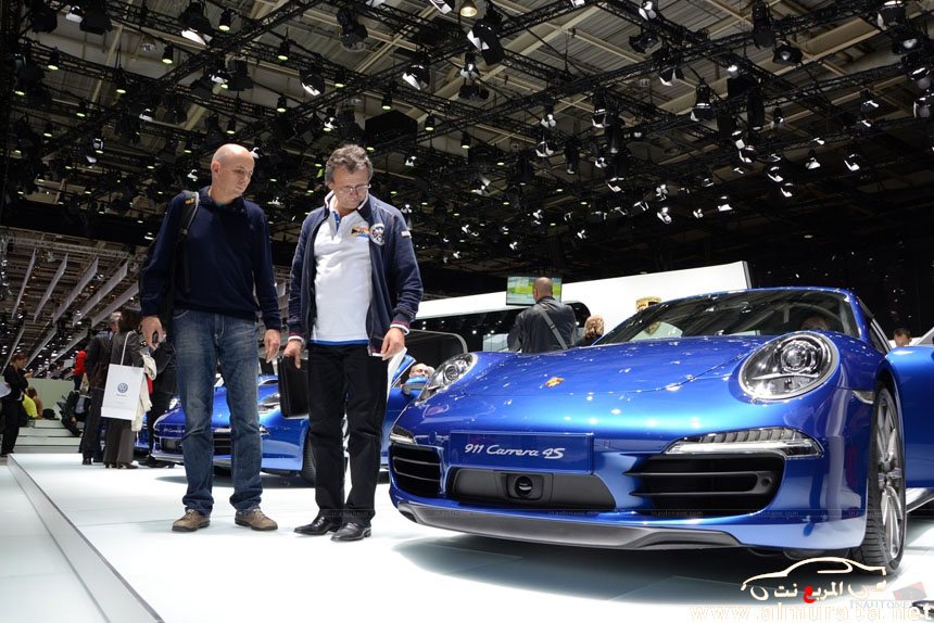 بورش 911 كاريرا 4 و 4S الجديدة تكشف نفسها في معرض باريس للسيارات Porsche Carrera 2013