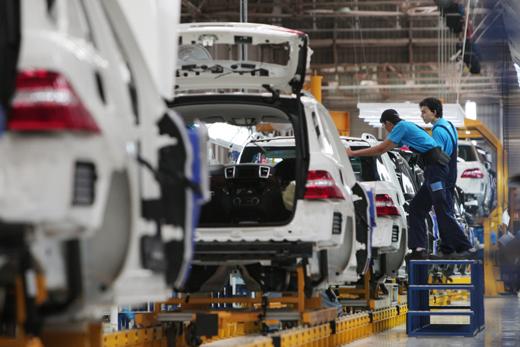 مرسيدس بنز تبدأ تصنيع سيارتها M-Class في مصنعها بدولة إندونيسيا بعد دعم المصنع بأكثر من 150 مليون ريال 1
