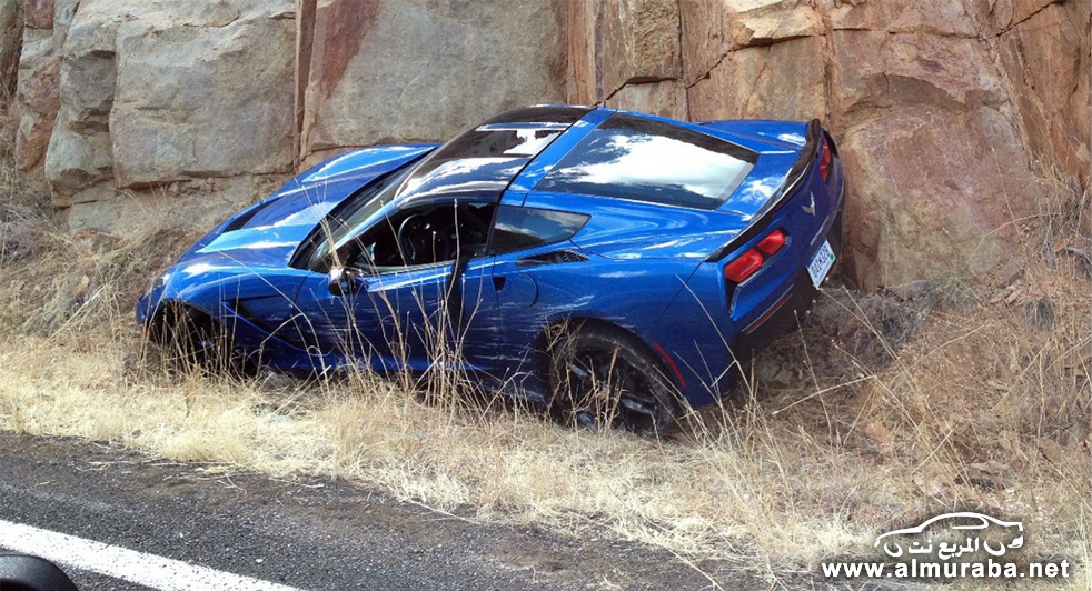 اول حادث كورفيت 2014 ستينغراي الجديدة في امريكا بسبب السرعة وفقدان السيطرة على السيارة 5