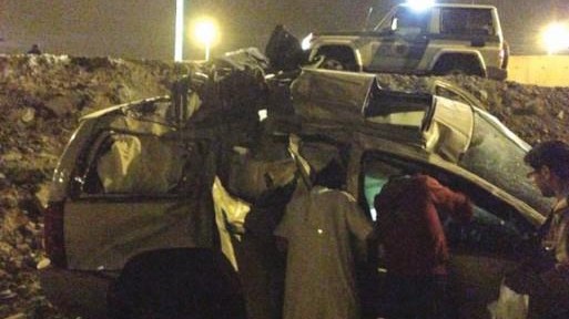 "بالصور" مفحط يسقط سيارة شخص اخر من اعلى جسر في محافظة النماص 1