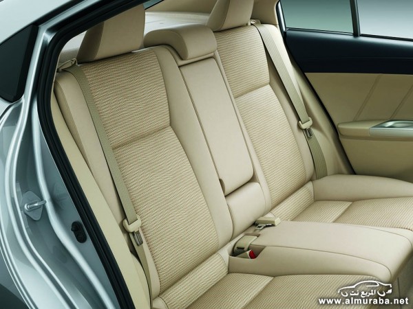 2014-Toyota-Yaris-Sedan-Interior-5