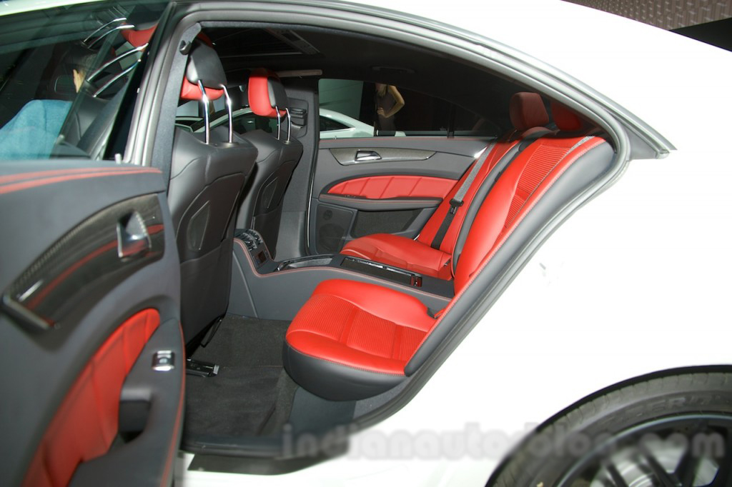 2015-Mercedes-CLS-63-AMG-rear-seat-at-the-2014-Moscow-Motor-Show-1024x682