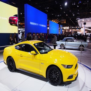 "بالصور" فورد موستنج طراز 2015 بمعرض شيكاغو للسيارات 2015 Ford Mustang 2