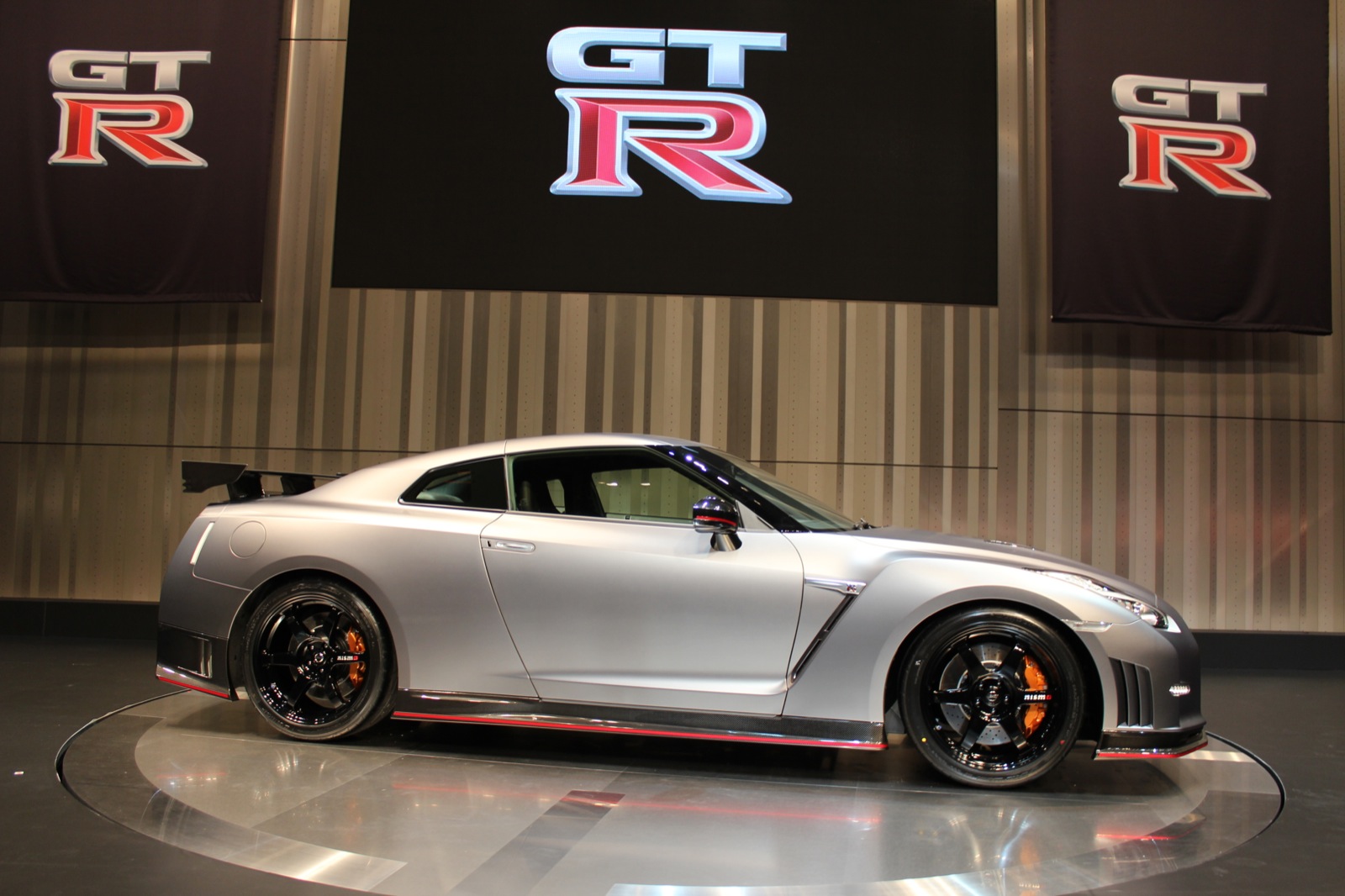2015-nissan-gt-r-nismo--tokyo-motor-show-preview-event-nissan-global-headquarters_100446455_h