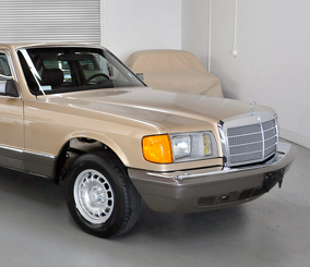 "بالصور" كندي قرر بيع سيارة مرسيدس بنز 1982 جديدة بعد 30 عاماً في كراجه Mercedes-Benz 2