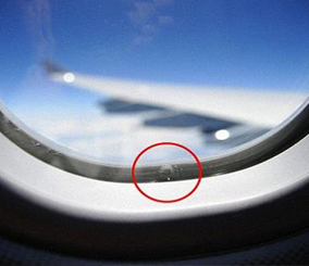 "تقرير مصور" شاهد لماذا يتم ثقب نوافذ الطائرات التي بجانب الركاب 1