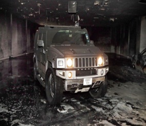 “بالصور” شاهد سيارات فارهة تحترق بالكامل داخل كراج في بريطانيا