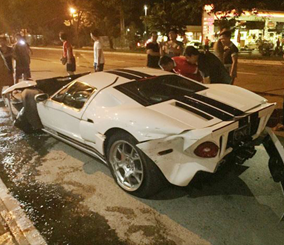 “بالصور” سائق فلبيني يحطم سيارة فورد جي تي النادرة بسبب السرعة في الشوارع الضيقة