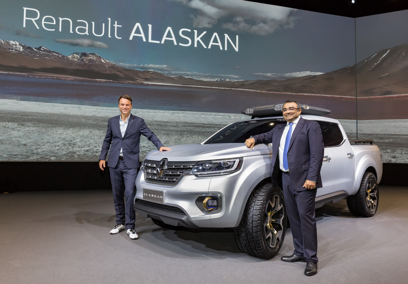 Renault-Alaskan-Concept-1