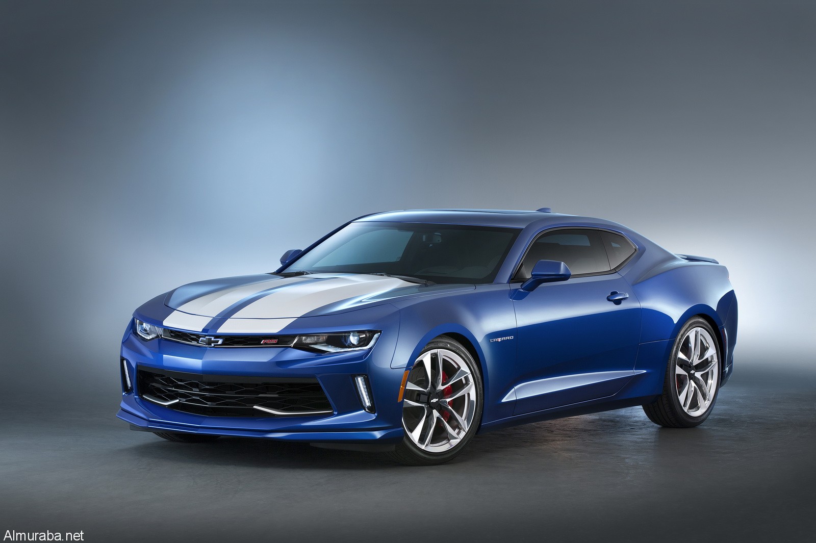 Camaro Hyper concept – Inspired by Camaro’s heritage, this Hyper Blue Camaro LT coupe with the available 3.6L V-6 engine features white rally stripes, heritage-style fender badges and polished 20-inch forged aluminum wheels.