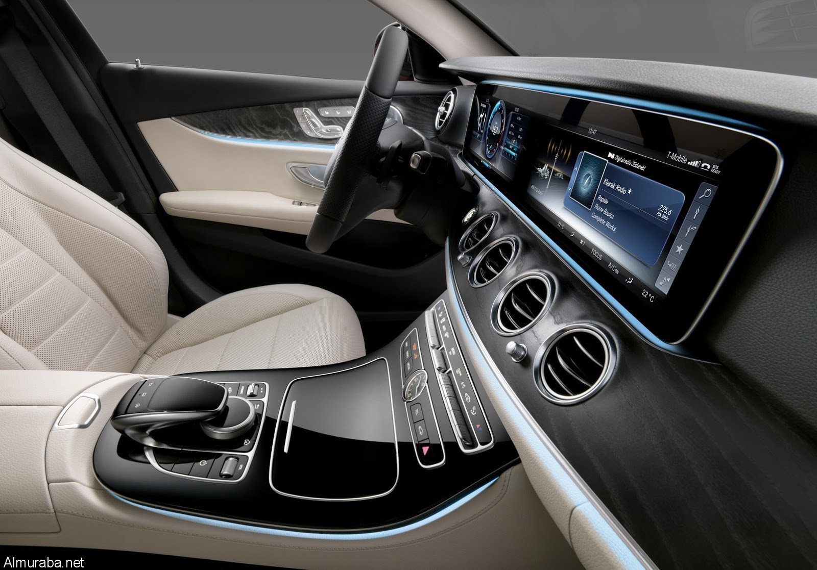 2017-Mercedes-E-Class-Interior-Carscoops5