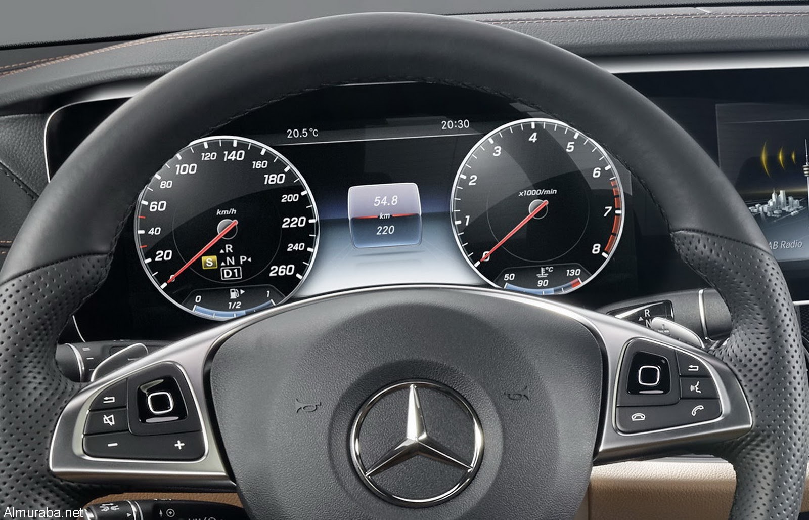 2017-Mercedes-E-Class-Interior-Carscoops9