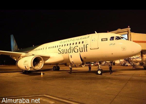 “بالصور” شاهد وصول أول طائرة لطيران السعودية الخليجية في مدينة الدمام