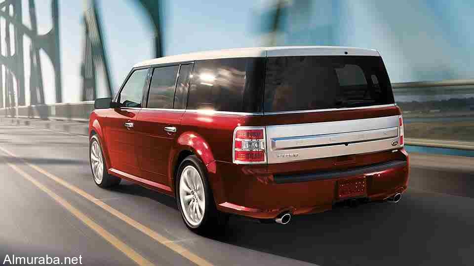The-Back-Of-Ford-Flex-Limited-2016