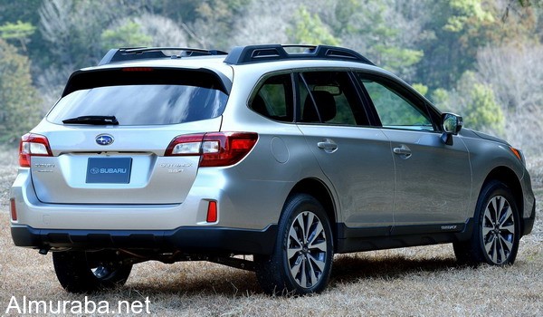 The-back-of-the-Subaru-Outback-2016