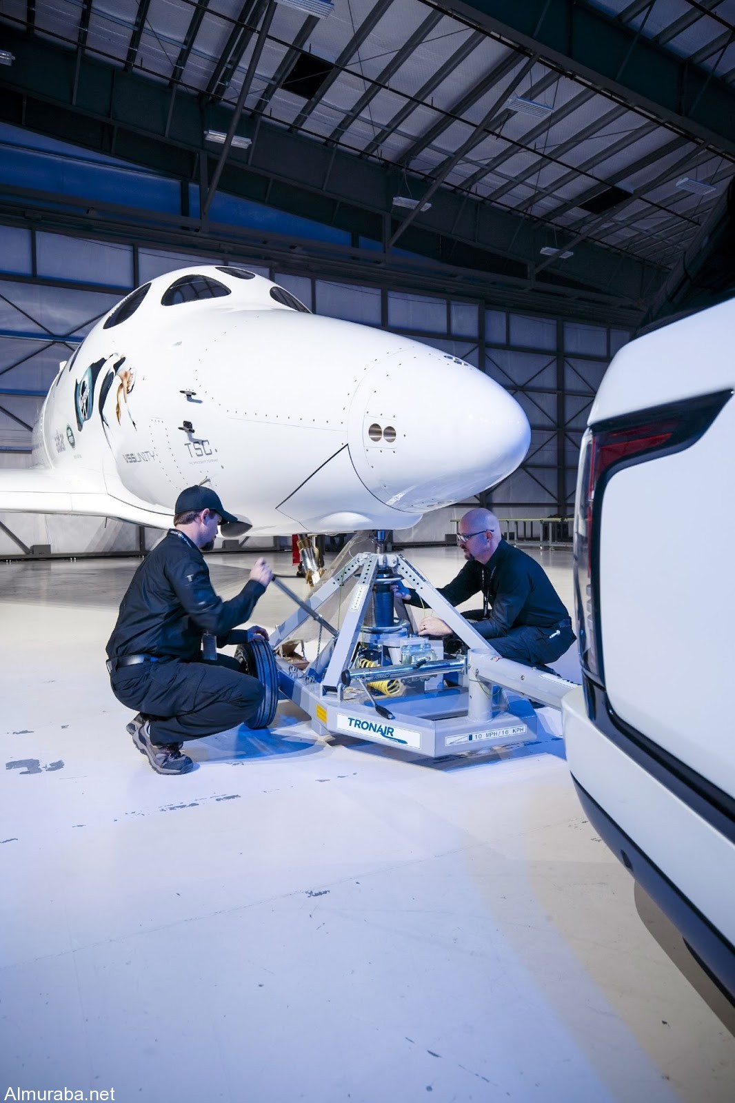 "رنج روفر" اوتوبيوغرافي تشارك في حفل إطلاق طائرة الفضاء الجديدة Range Rover 2016 28