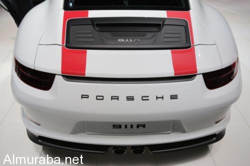 إطلاق سيارة "بورش" 911R بمعرض سيارات جنيف Porsche 2017 24
