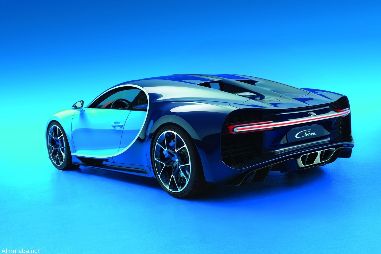 "كوينجسيج" ريجيرا أم "بوجاتي" تشيرون؛ أيّ الخارقتان ذوات محركات الـ1,500 حصان تفضلون؟ Koenigsegg Vs Bugatti 5
