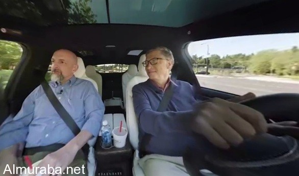 "فيديو" شاهد بتقنية 360 درجة بيل جيتس يقود سيارته الكهربائية 3
