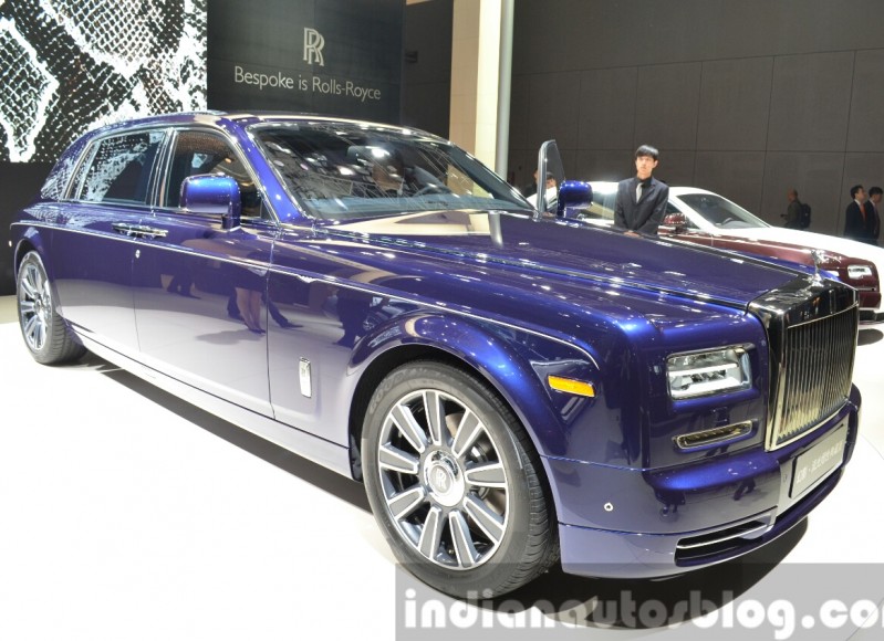 2015-Rolls-Royce-Phantom-Limelight-Collection-front-three-quarter-at-the-Auto-Shanghai-2015