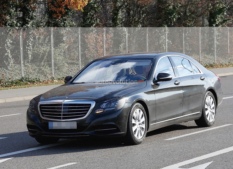 2018-mercedes-benz-s-class-facelift-spied-for-the-first-time-showing-minor-changes_6