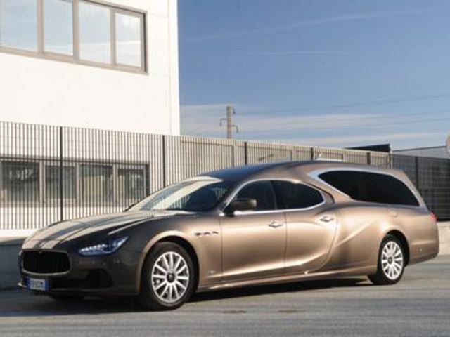 "بالصور" شركة إيطالية تحول "مازيراتي" جيبلي إلى سيارة نقل موتى لكبار الشخصيات Maserati 4