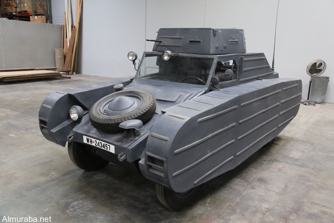 عرض سيارة كوبل واجن عسكرية من الحرب العالمية الثانية في مزاد على إيباي