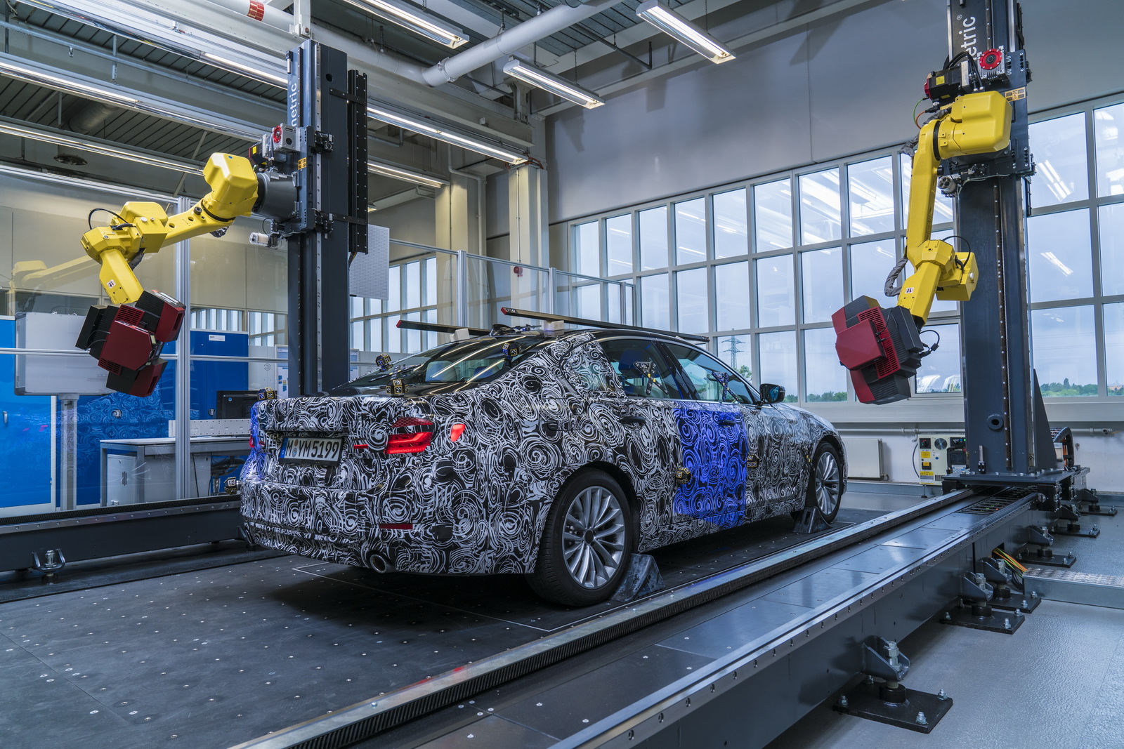 “بي إم دبليو” تستثمر مئات الملايين من الدولارات في مصنع Dingolfing لإنتاج الفئة الخامسة BMW