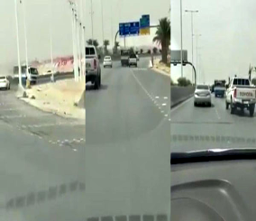 “بالفيديو” شاهد مطاردة حامية بين سيارتين متهورتين