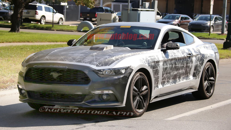 صور تجسسية وتفاصيل مسربة عن الجيل القادم من فورد موستنج 2018 Ford Mustang 2