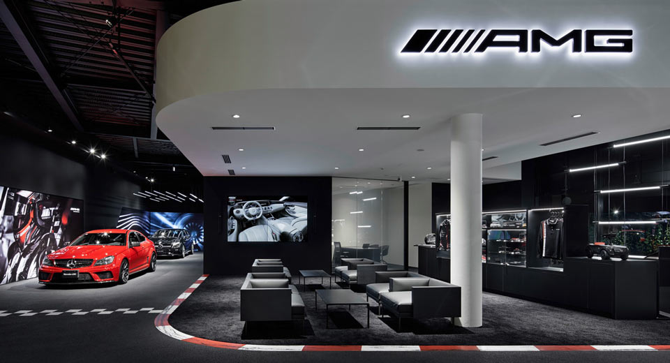 “مرسيدس إيه إم جي” تفتتح صالة عرض متكاملة لها للمرة الأولى بالعالم في اليابان Mercedes-AMG