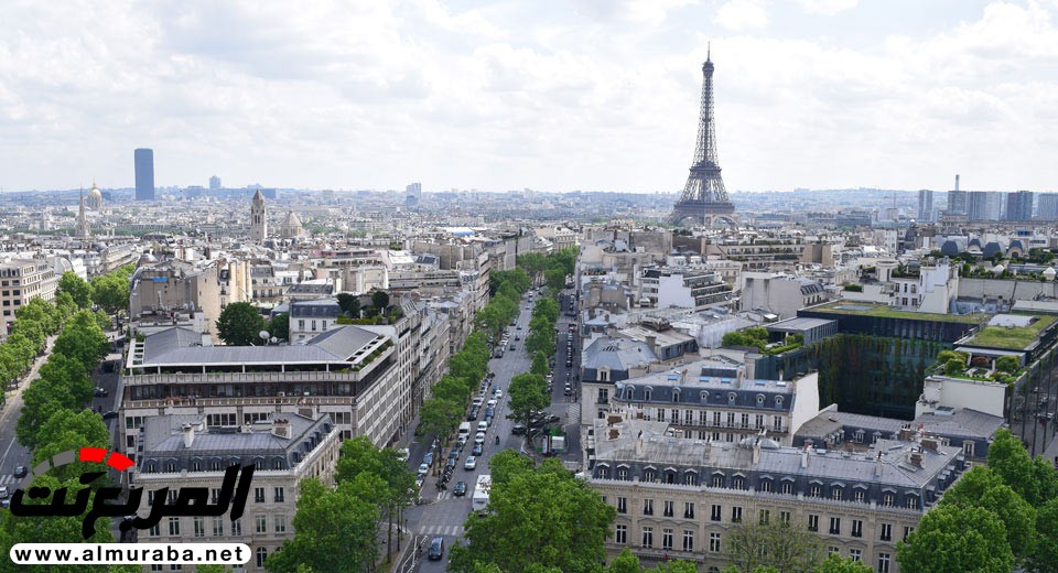 باريس تنوي تمييز سيارات الديزل القديمة بملصقات لحظر قيادتها بأنحاء المدينة