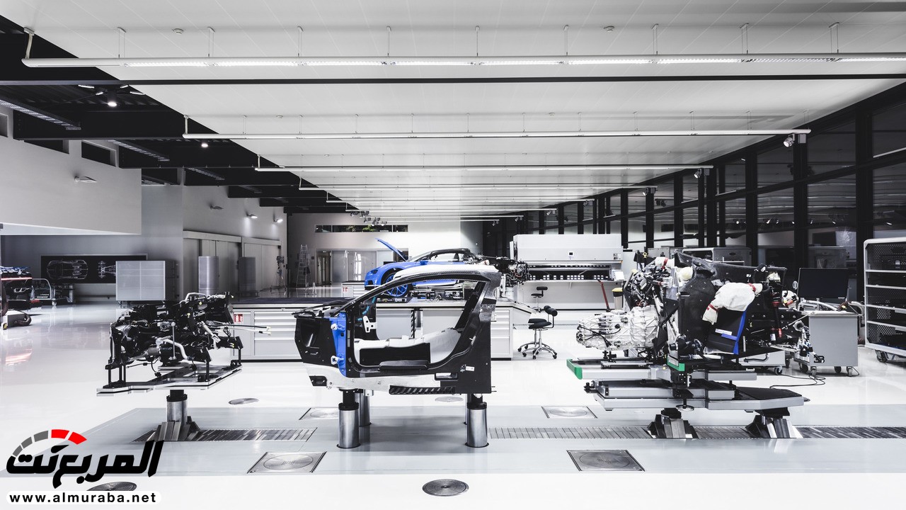 "بوجاتي" تعلن البدء بإنتاج الهايبركار شيرون بمصنعها بفرنسا Bugatti Chiron 5