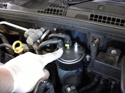 ما هي أعراض تلف فلتر البنزين في السيارة؟ 2