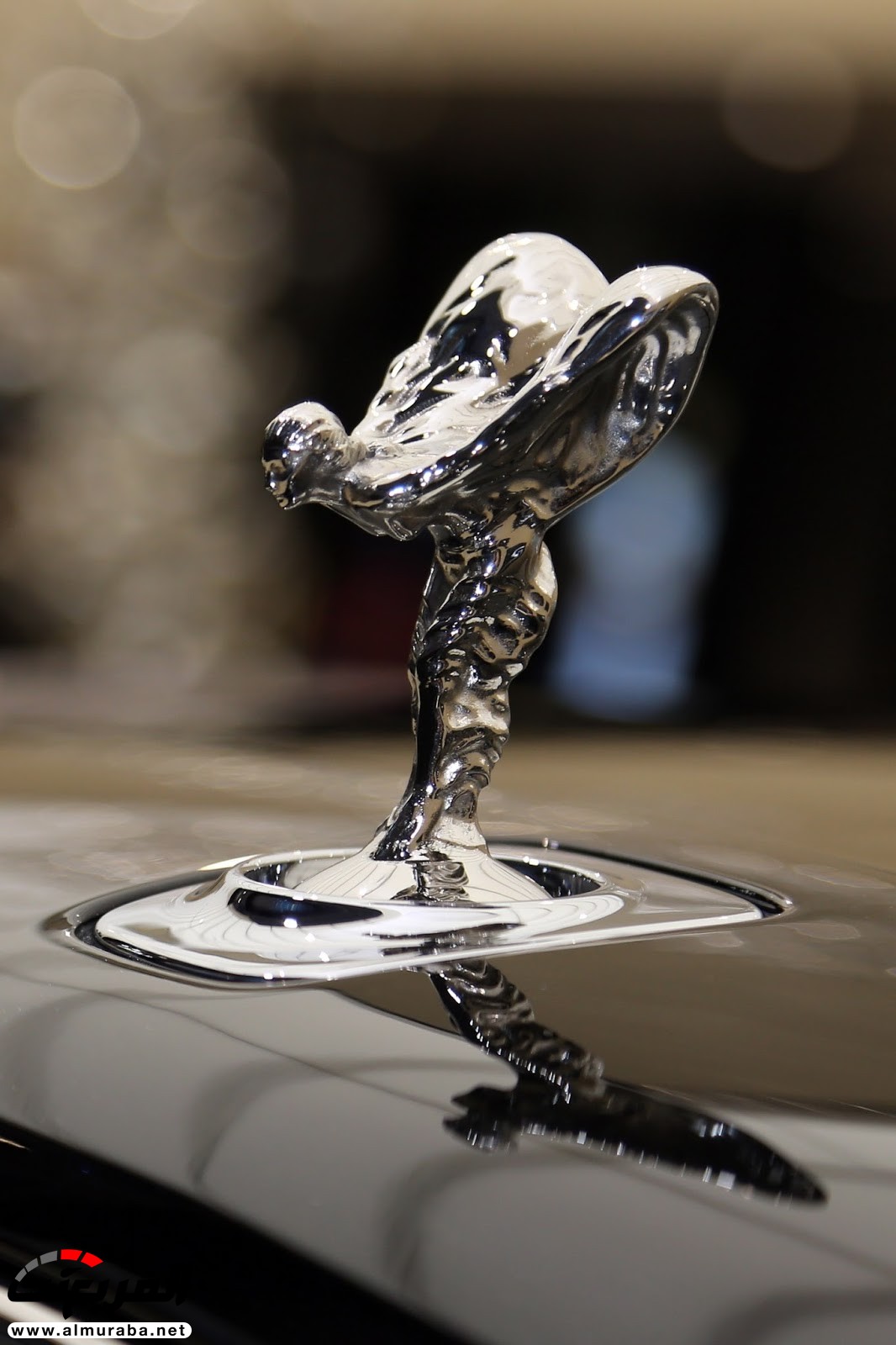 "رولز رويس" تجلب جوست إيليجانس المطلية بالألماس إلى معرض جينف Rolls-Royce Ghost Elegance 4
