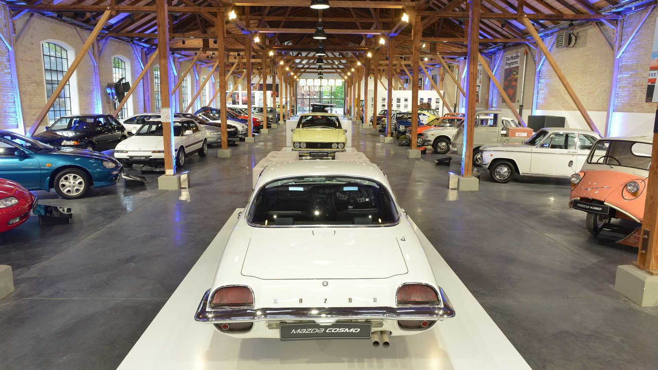 متحف مازدا للسيارات الكلاسيكية يفتتح رسميا في ألمانيا 29