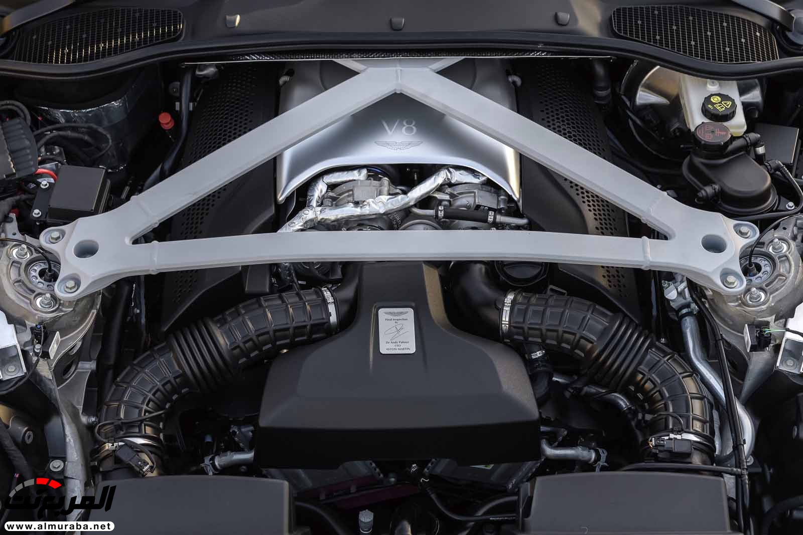 أستون مارتن DB11 تدشن رسميا بمحرك V8 صنع بواسطة مرسيدس AMG 63