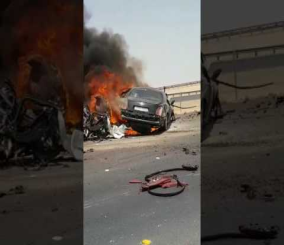 “فيديو” شاهد احتراق سيارة نوع بنتلي عقب اصطدامها بجسم ثابت في مدينة الرياض