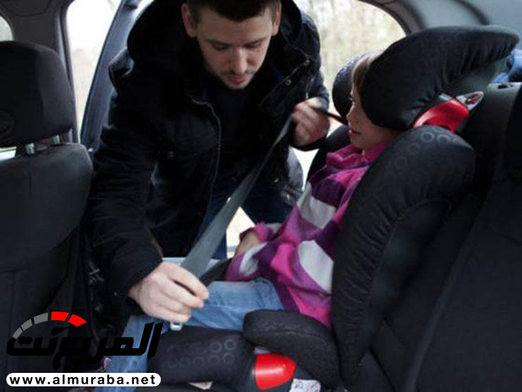 الطريقة الصحيحة لربط حزام الأمان على مقعد الأطفال 7