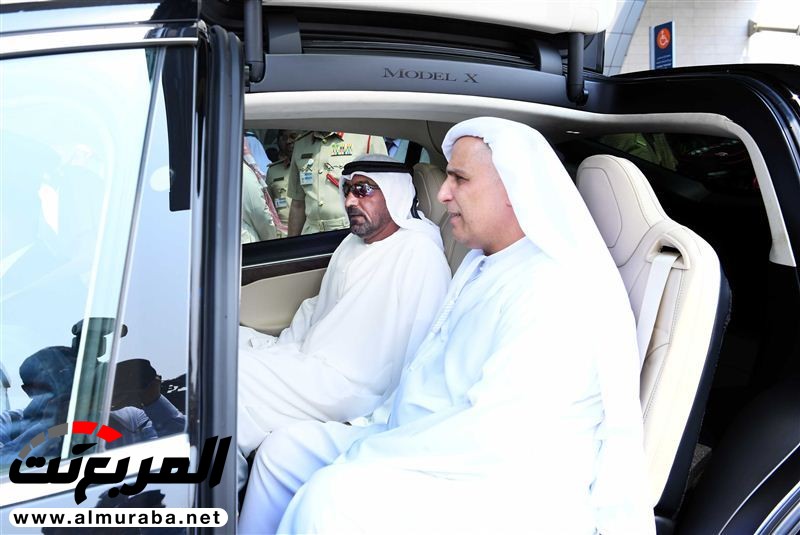 أوبر تبدأ باستخدام سيارات تيسلا الكهربائية في دبي 4