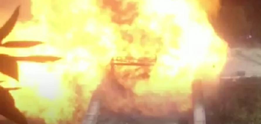 "فيديو" شاهد انفجار مهول لشاحنة تحمل اسطوانات غاز في الهند 1