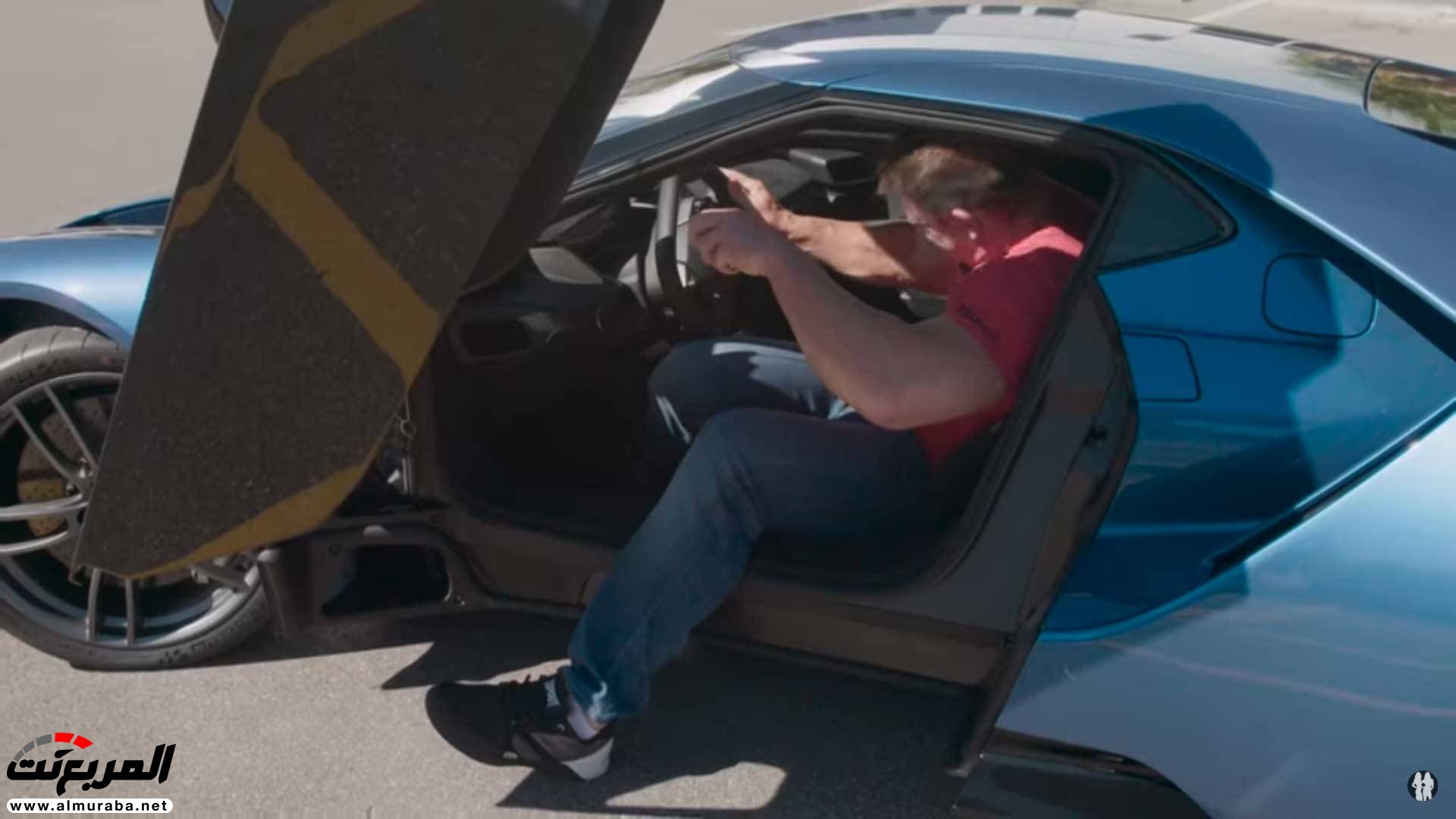 جون سينا يستعرض فورد GT 2017 "فيديو وصور" 7