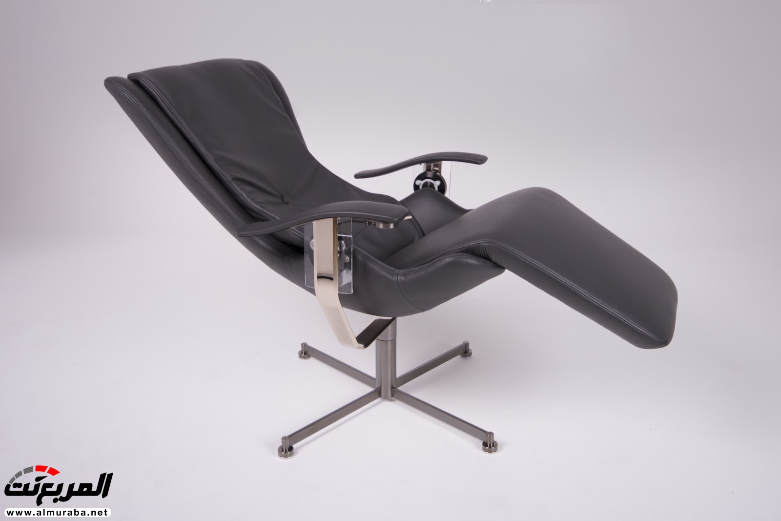 تعرف على مواصفات وسعر أغلى كرسي في العالم من شركة رولزرويس 6