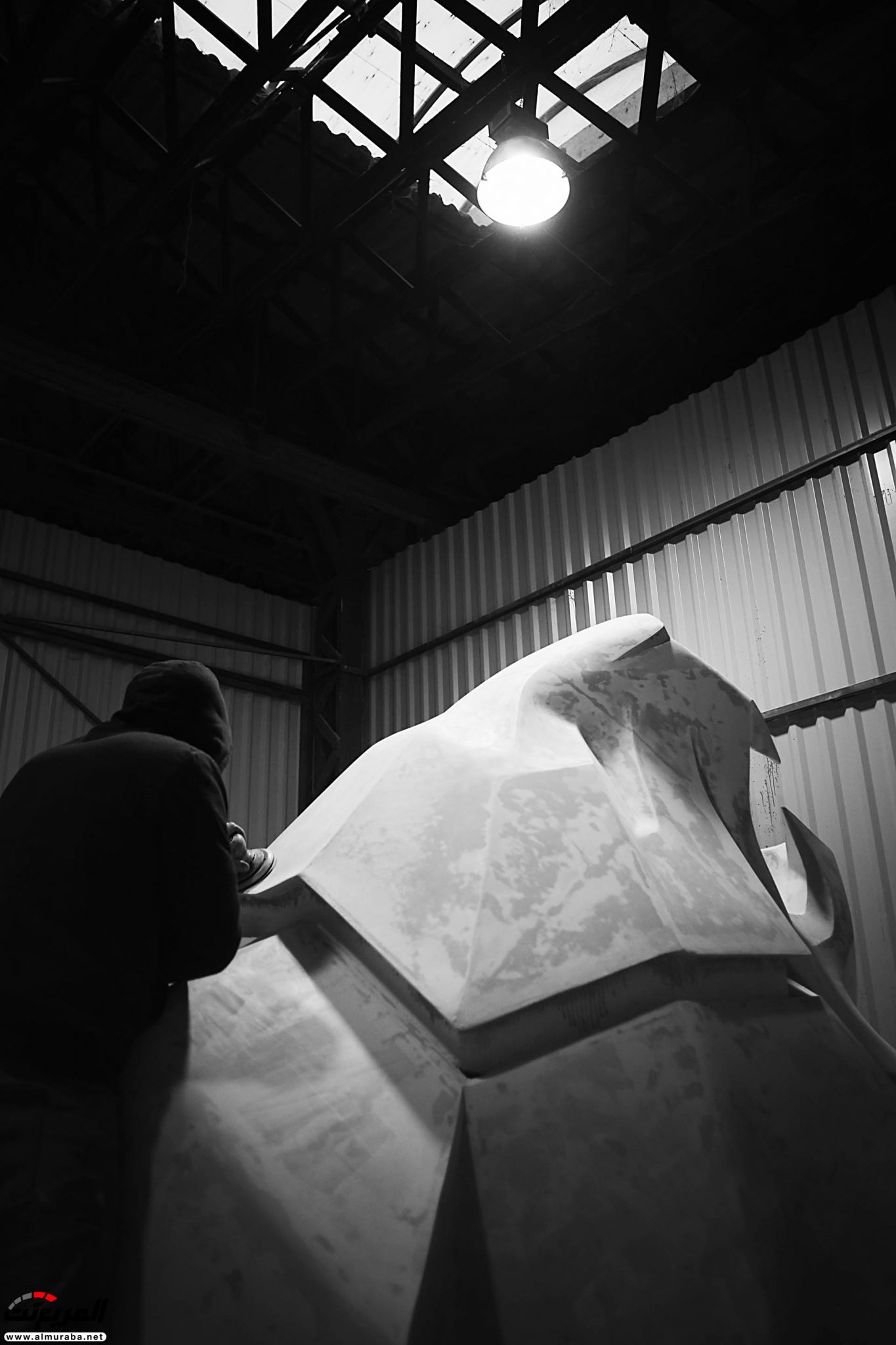 "بالصور" بيجو ستعرض تمثال عملاق على شكل أسد في جنيف 81