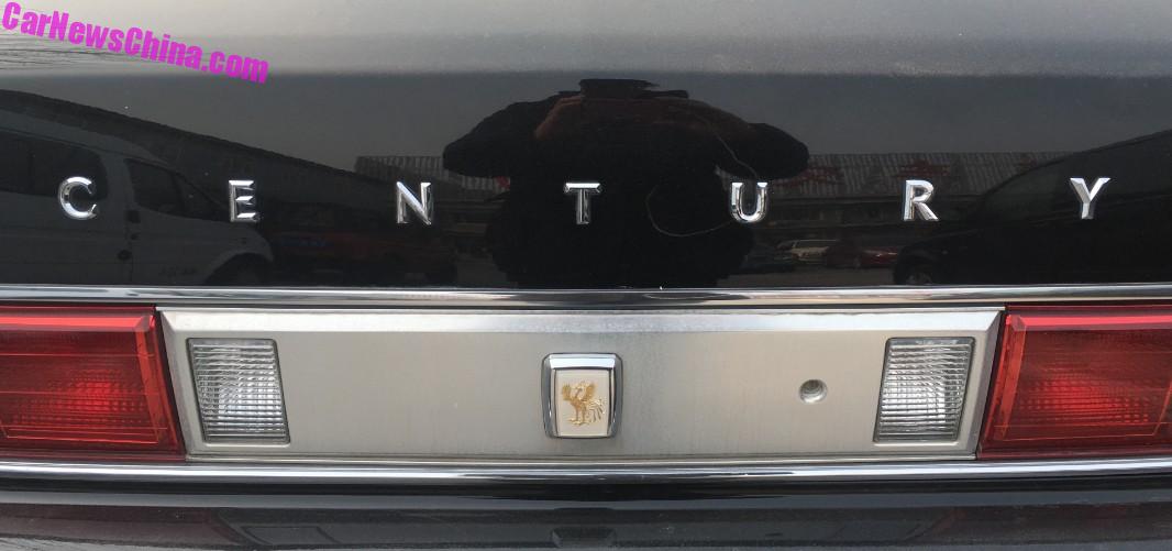 "بالصور" تويوتا سنشري V12 سوداء تظهر في الصين 8